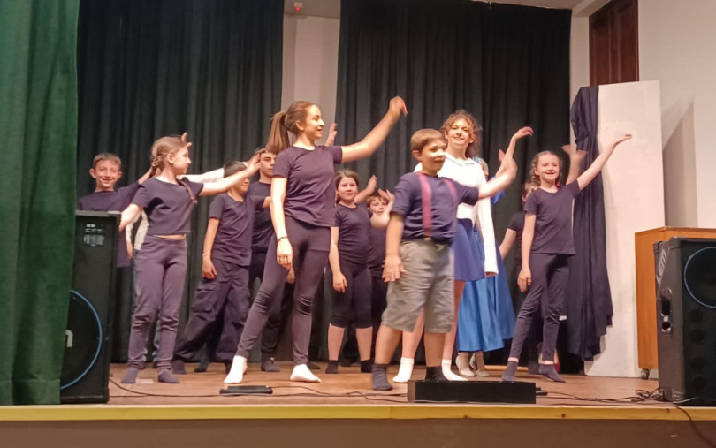 Lo spettacolo teatrale